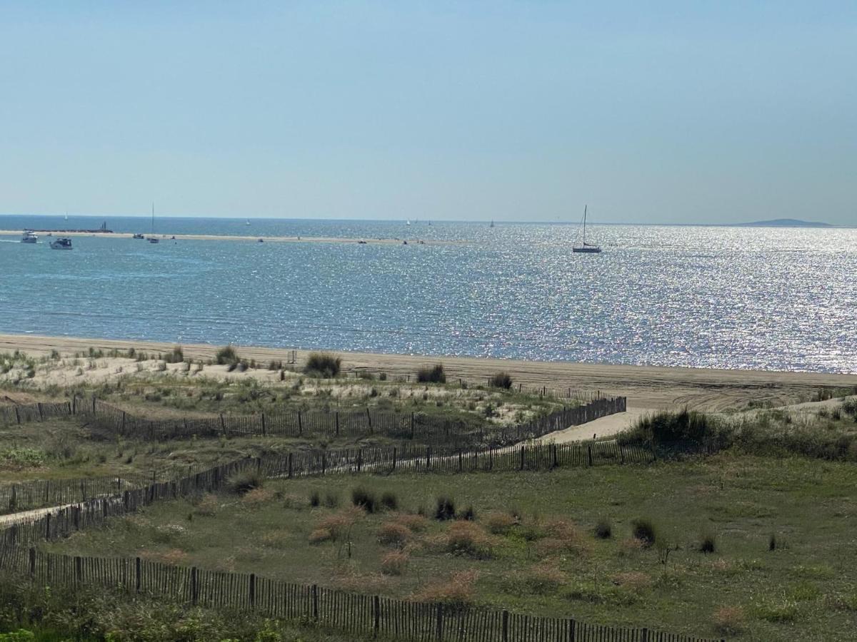 Studio Front De Mer Avec Vue Mer Panoramique ! 르그로뒤후아 외부 사진